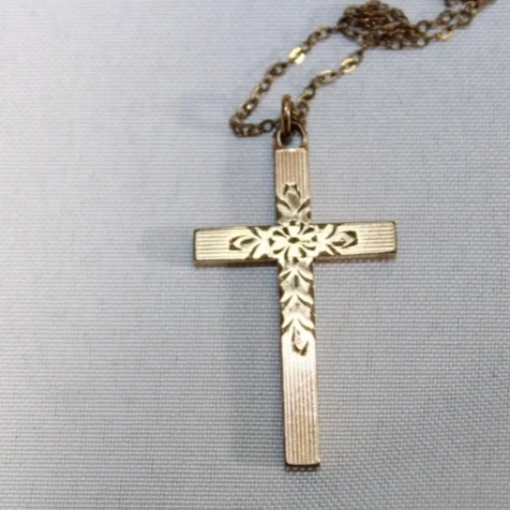 12kt‎ Gold Filled Etched Cross w/12kt GF Chain
